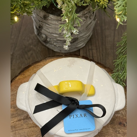 ✨ Brand NEW w/Tags Rae Dunn Disney Pixar UP Small Covered Baking Dish feat Dug ✨ - Picture 6 of 10